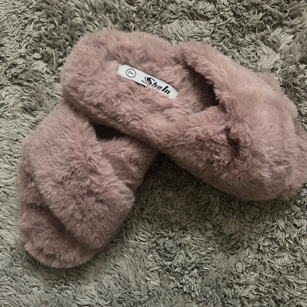 Plush Pink Slippers for Women